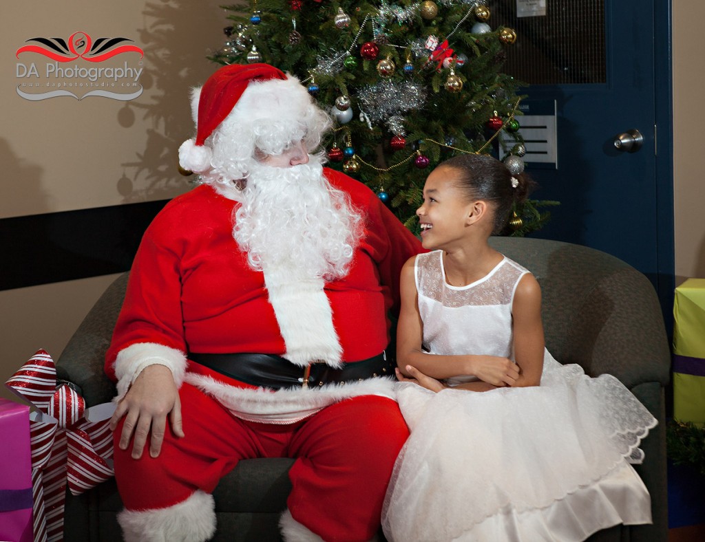 Santa grand wish to the little girl