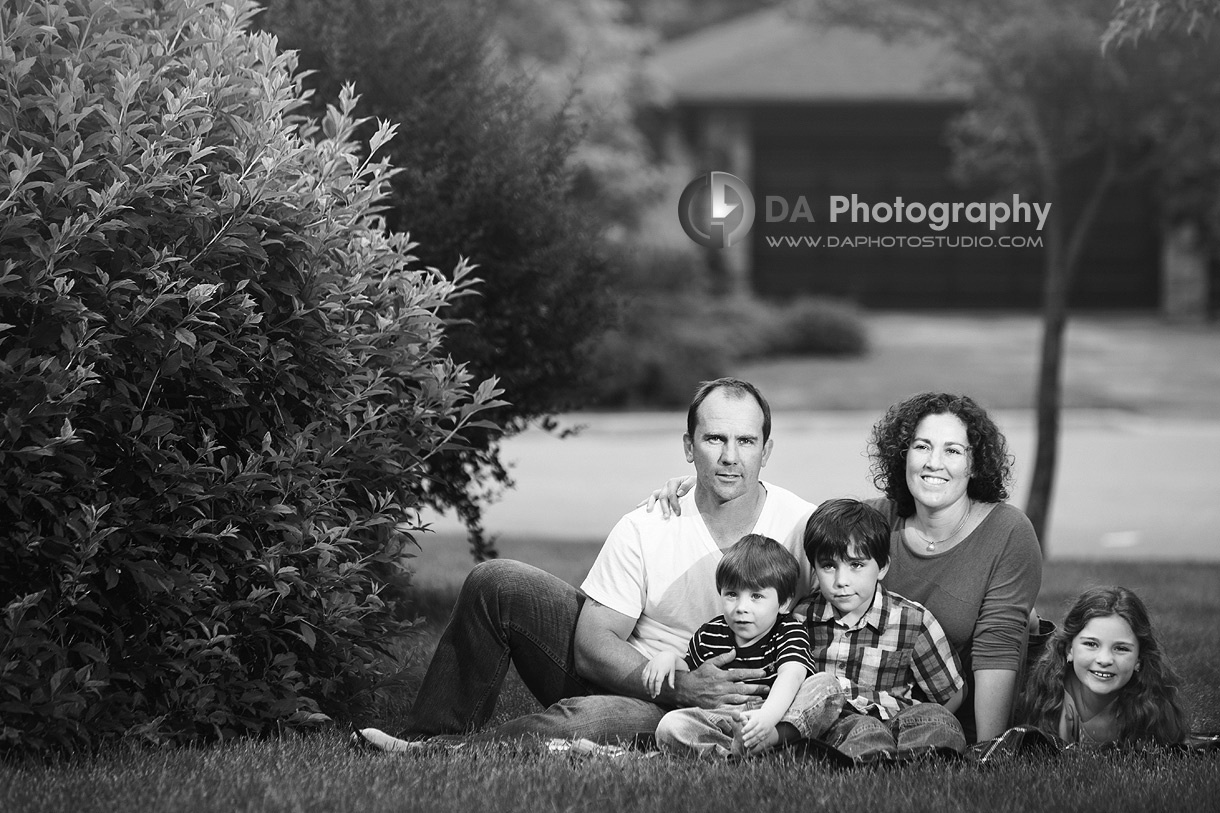Such a warm and relaxed family! - Family Photography