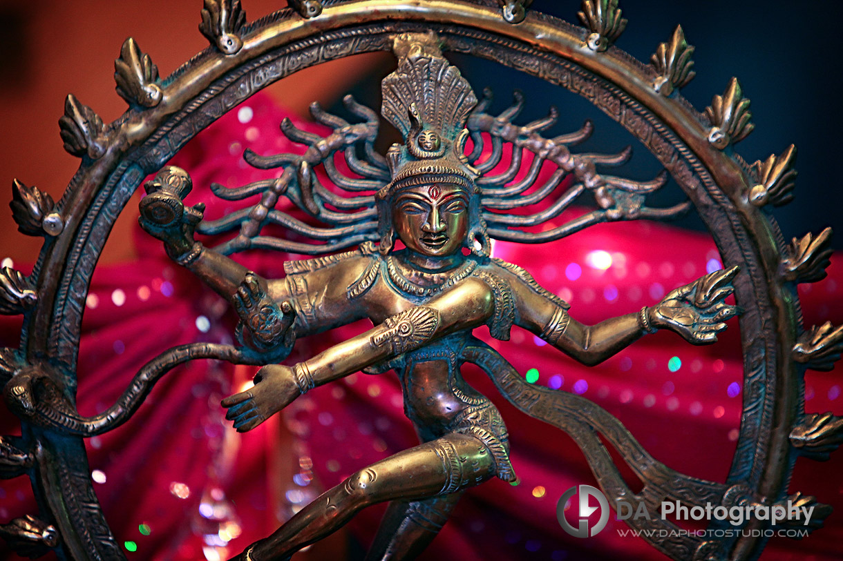 Symbols & Traditions at Hindu Wedding - DA Photography