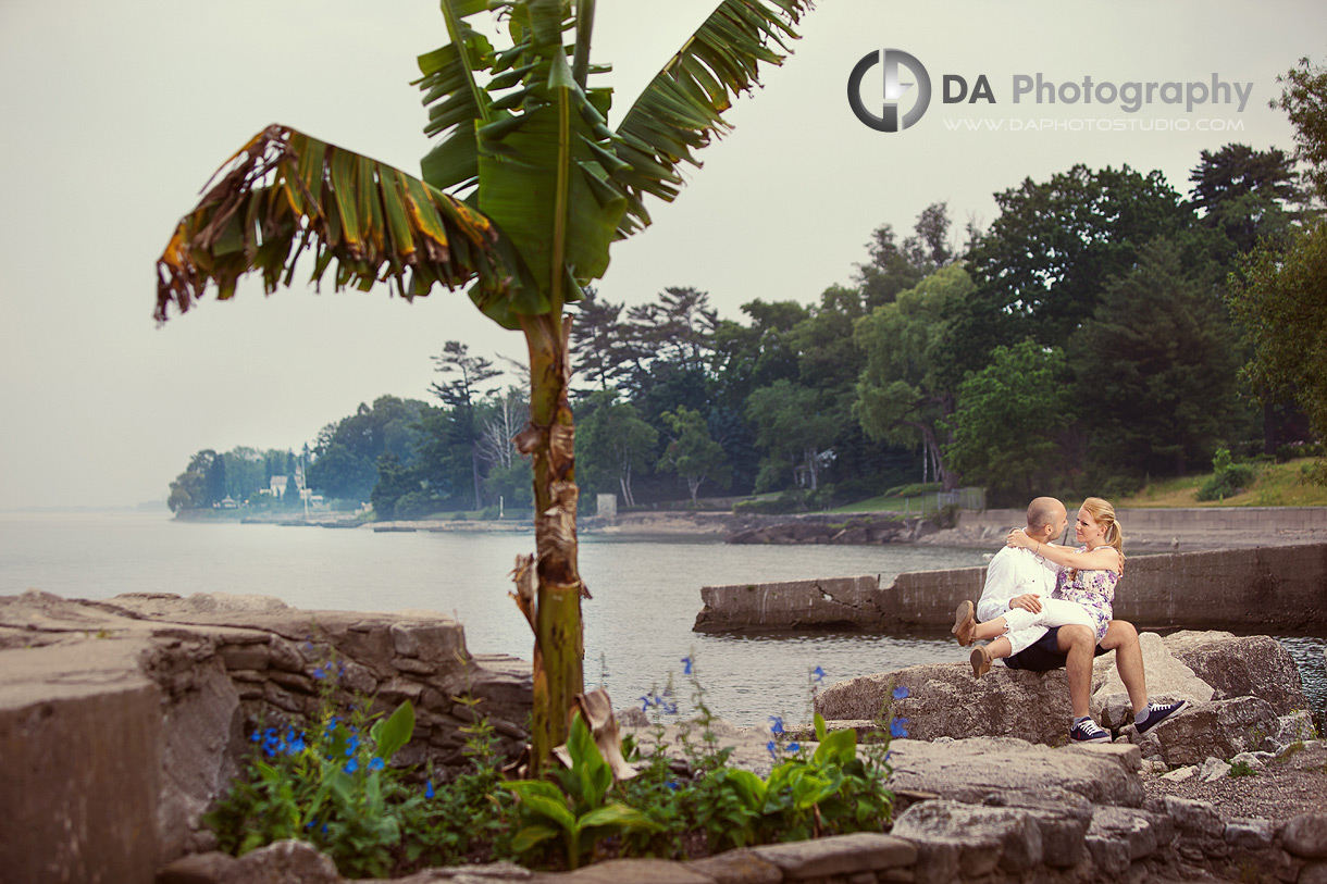 By the palm tree - Wedding photographer