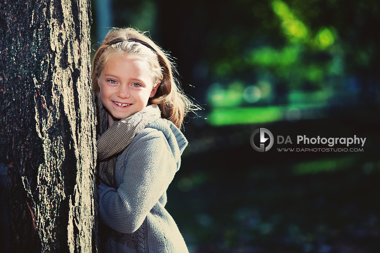 Littler girl portrait in Fall - Children Photographer