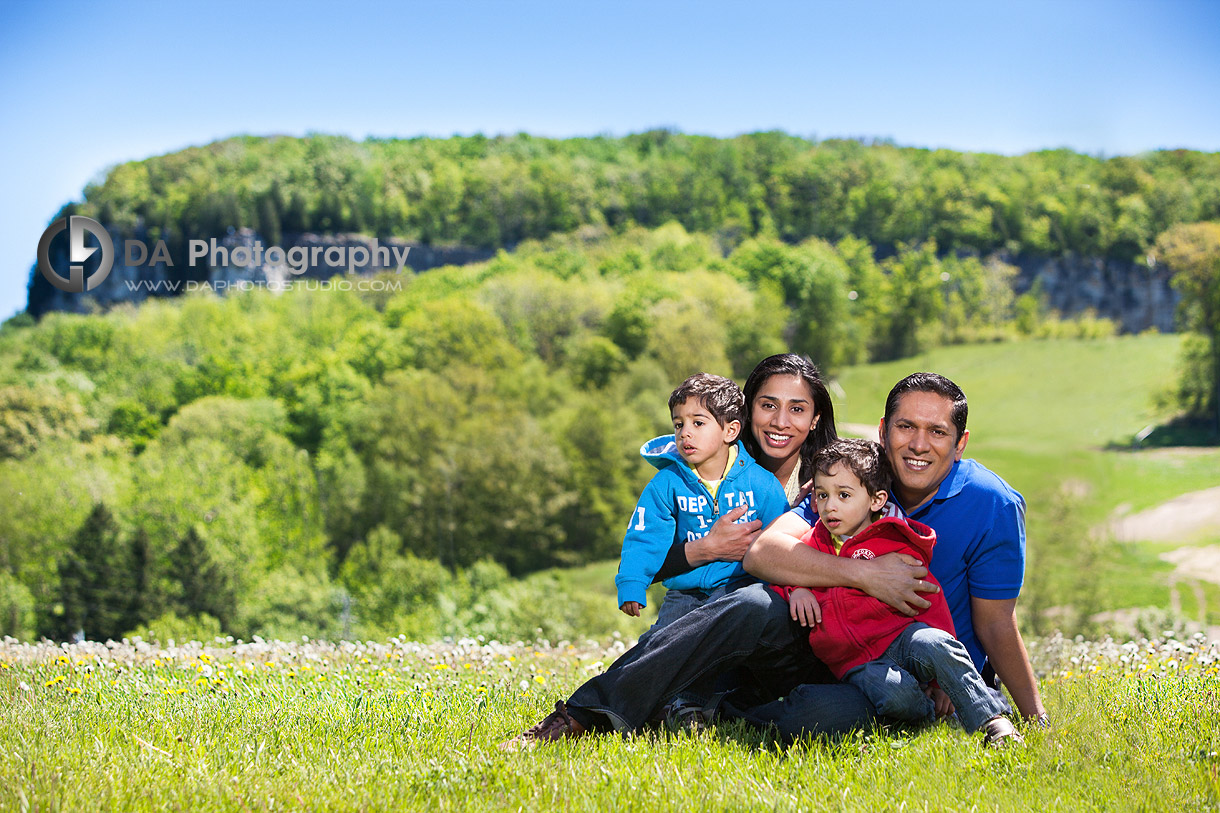Family portrait with twins at Kelso, Milton - Family Photographer