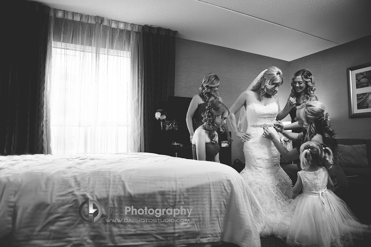 Bride with Bridal Party Getting Ready - Wedding Photography by Dragi Andovski - www.daphotostudio.com