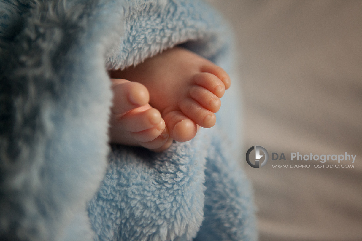 Baby's Toes - Newborn Photography by Dragi Andovski - www.daphotostudio.com