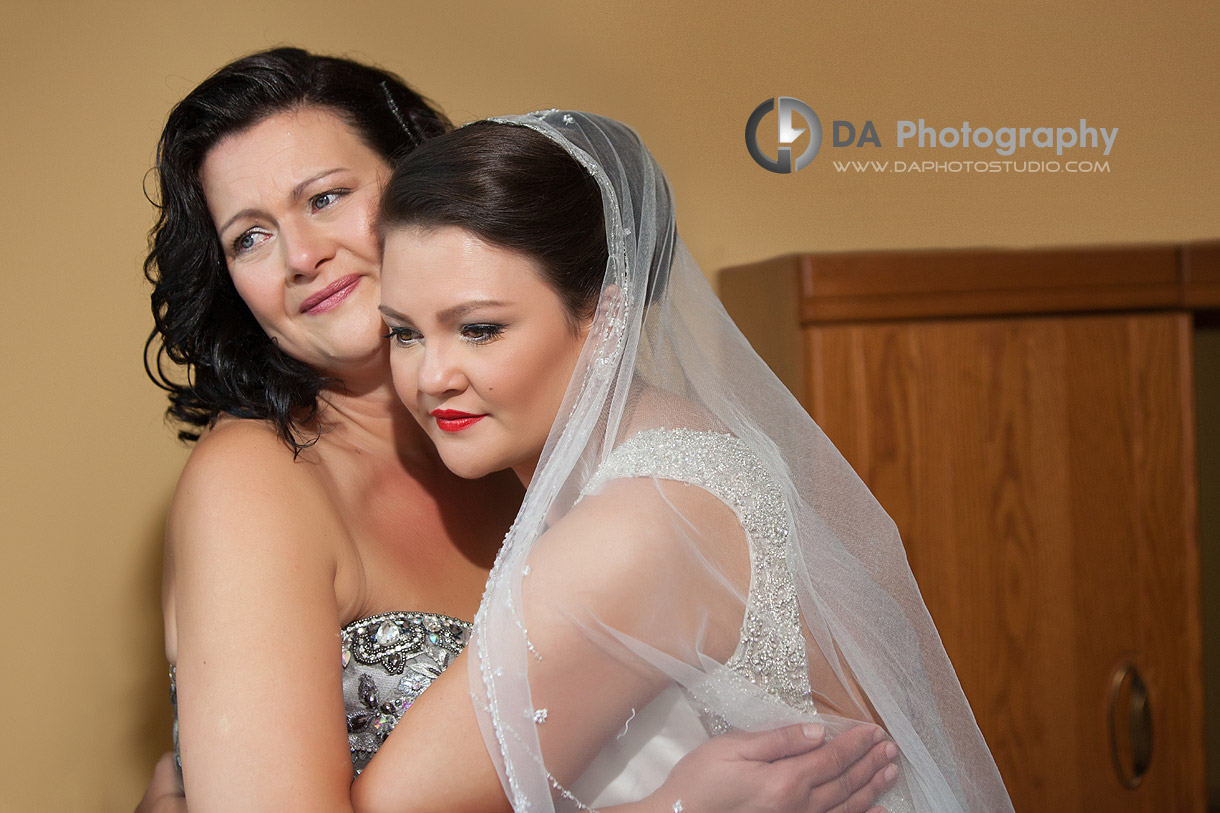 Bride and Her Mother - Wedding Photography by Dragi Andovski - Hamilton, ON