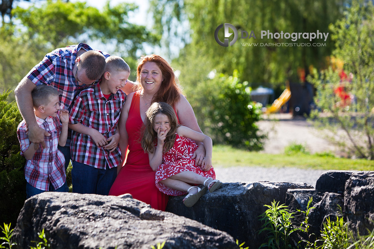 Happy Family Relaxed Photo - Family Photography by Dragi Andovski - Barrie, ON