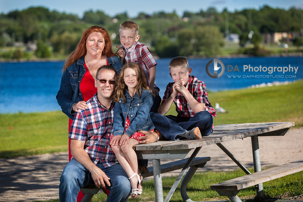 Family Portrait on the Waterfront in Barrie - Family Photography by Dragi Andovski - Barrie, ON