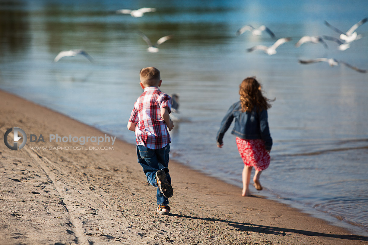 Children's Waterfront Photo Shoot - Chasing the Birds - Family Photography by Dragi Andovski - Barrie, ON