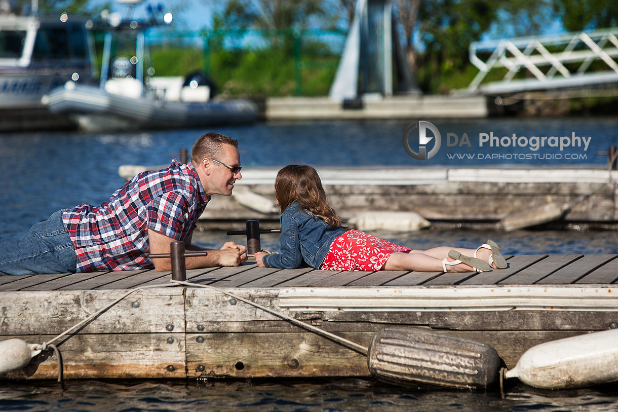 A Chat on the Docks at the Marina in Barrie - Family Photography by Dragi Andovski - Barrie, ON