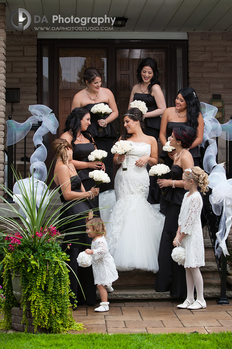Bride with her bridal party - Wedding Photography by Dragi Andovski at Erchelss Estate, Oakville