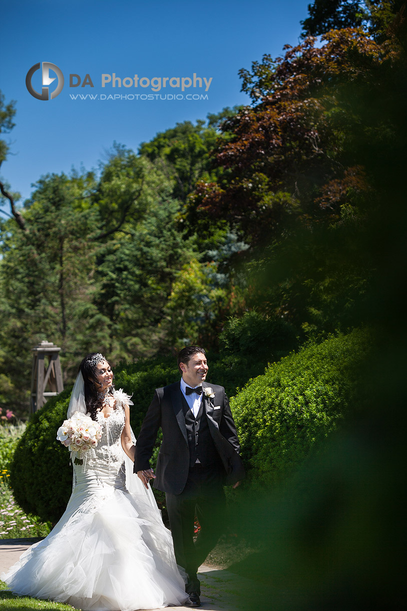 Bride and groom in a park - by DA Photography at West River, www.daphotostudio.com