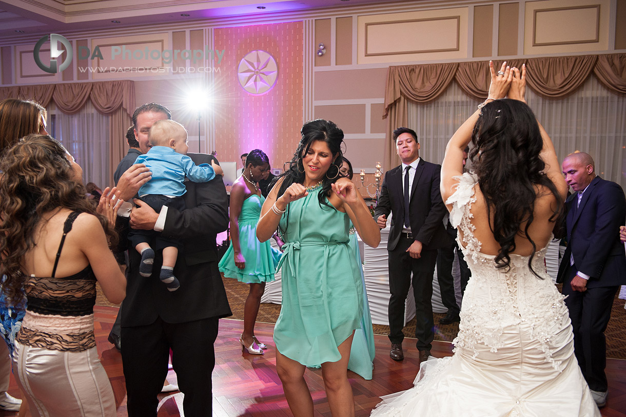 Wedding day, The Dance Floor  - by DA Photography at West River, www.daphotostudio.com