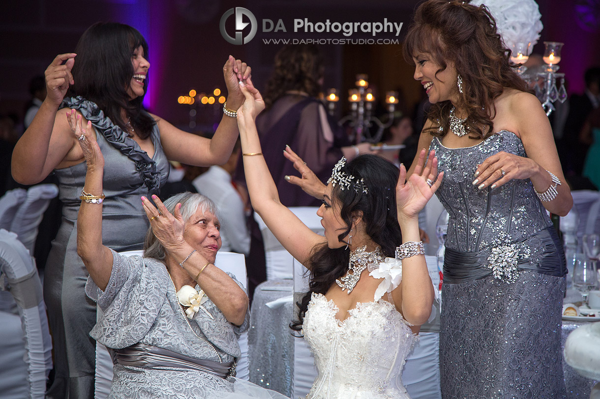 Wedding day, Three generations having fun - by DA Photography at West River, www.daphotostudio.com