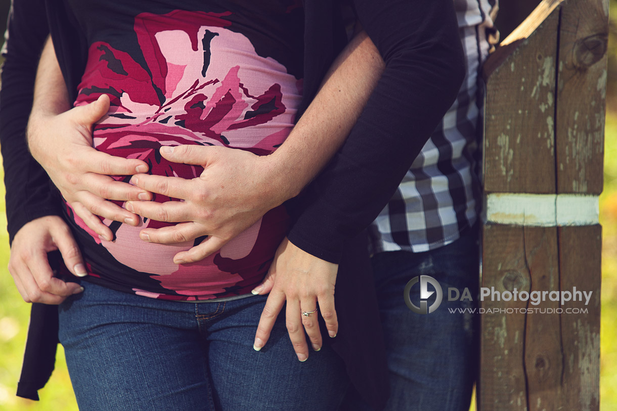 The belly - Parents Love - at Heart Lake Conservation Area by DA Photography - www.daphotostudio.com