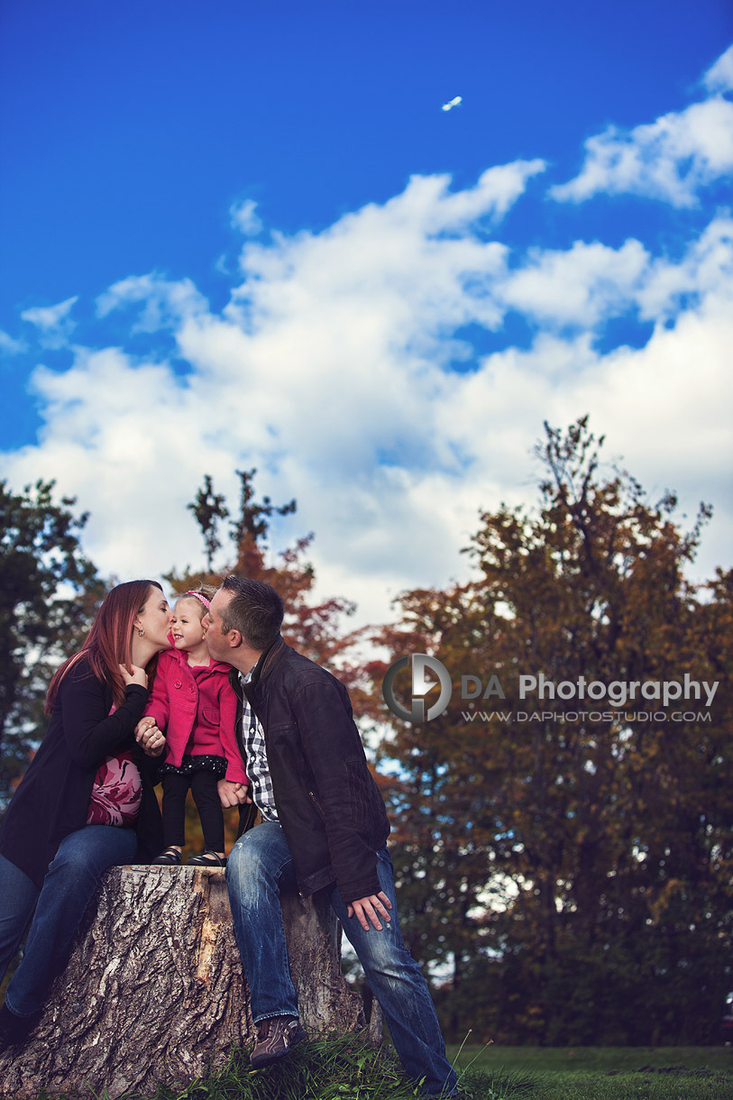Parents Love - at Heart Lake Conservation Area by DA Photography - www.daphotostudio.com