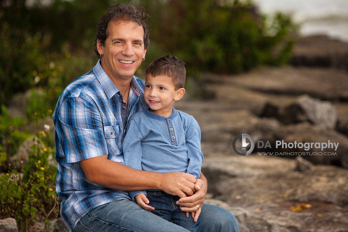 Daddy with his son portrait - Fall Family Photos by DA Photography - Gairloch Gardens, Oakville - www.daphotostudio.com