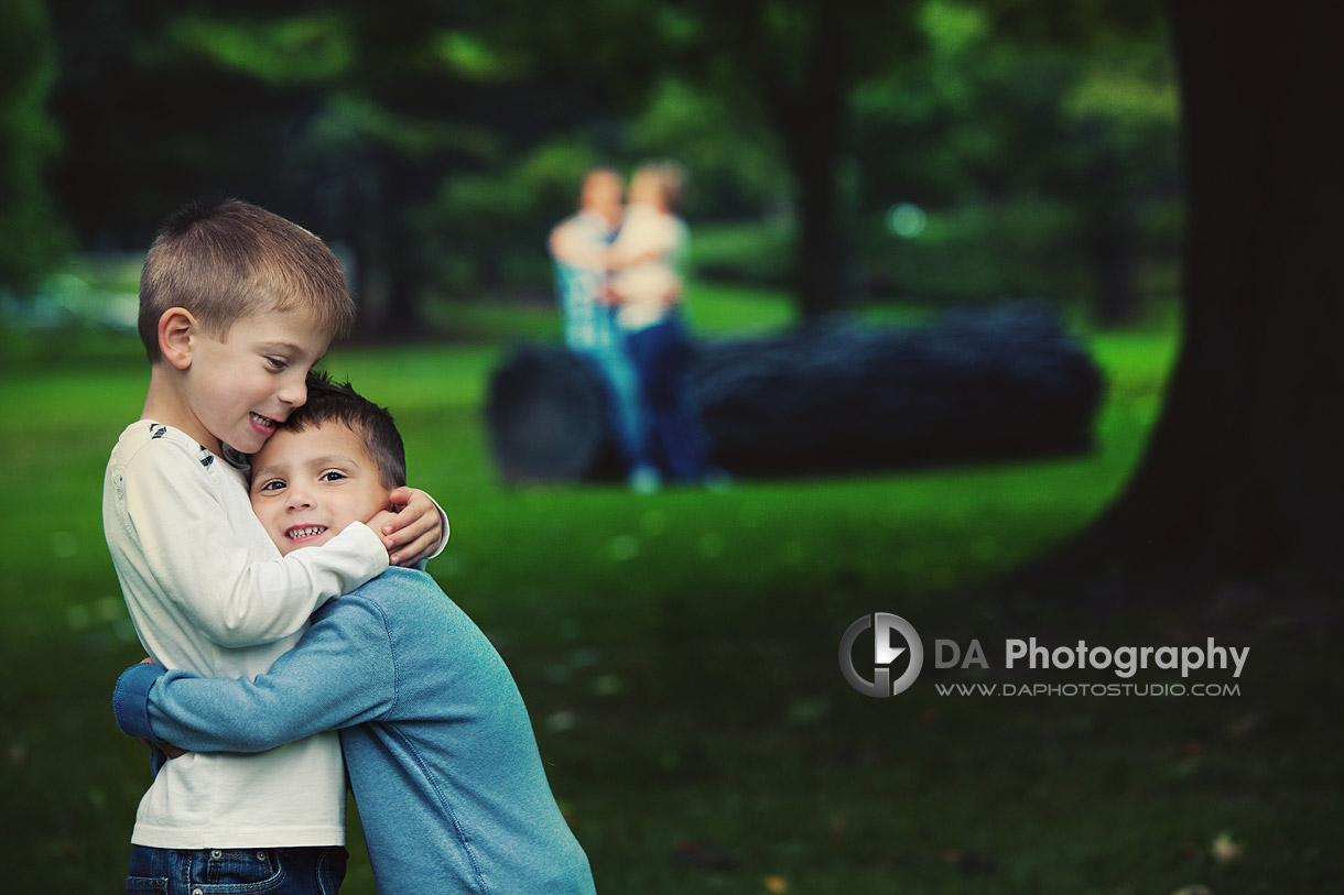 Me and my brother - Fall Family Photos by DA Photography - Gairloch Gardens, Oakville - www.daphotostudio.com