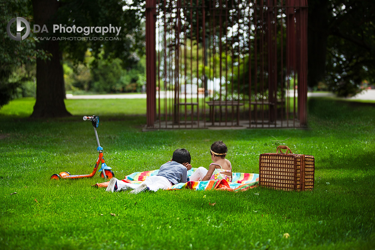 Best Location for Outdoor Family Pictures in Oakville