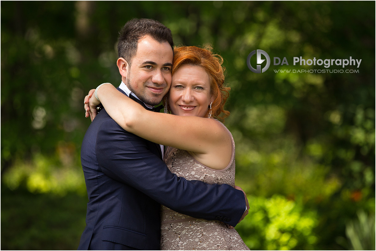 Groom with his mom Portrait in Oakville