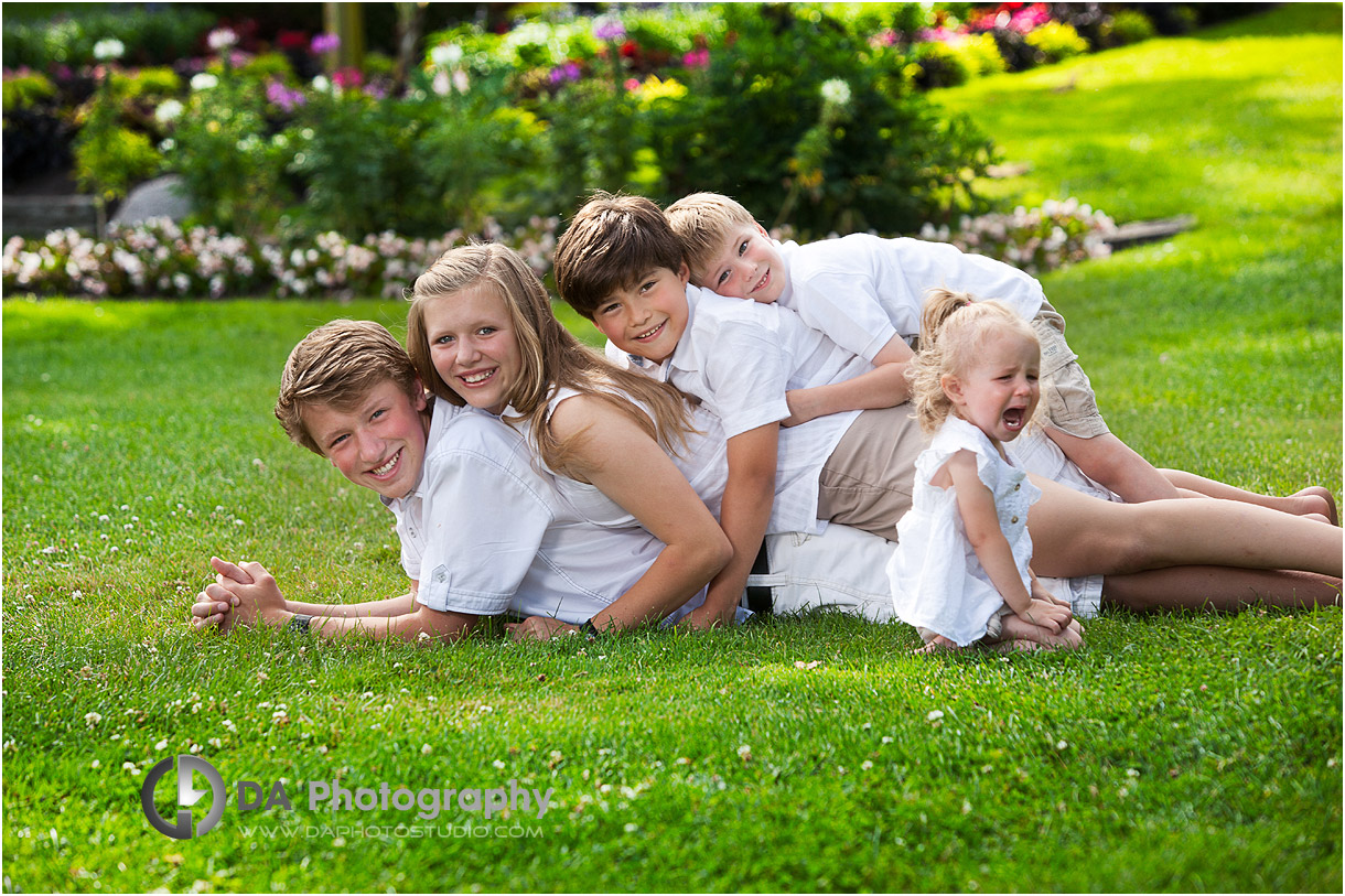 Top Family Photographer in Oakville for Gairloch Gardens