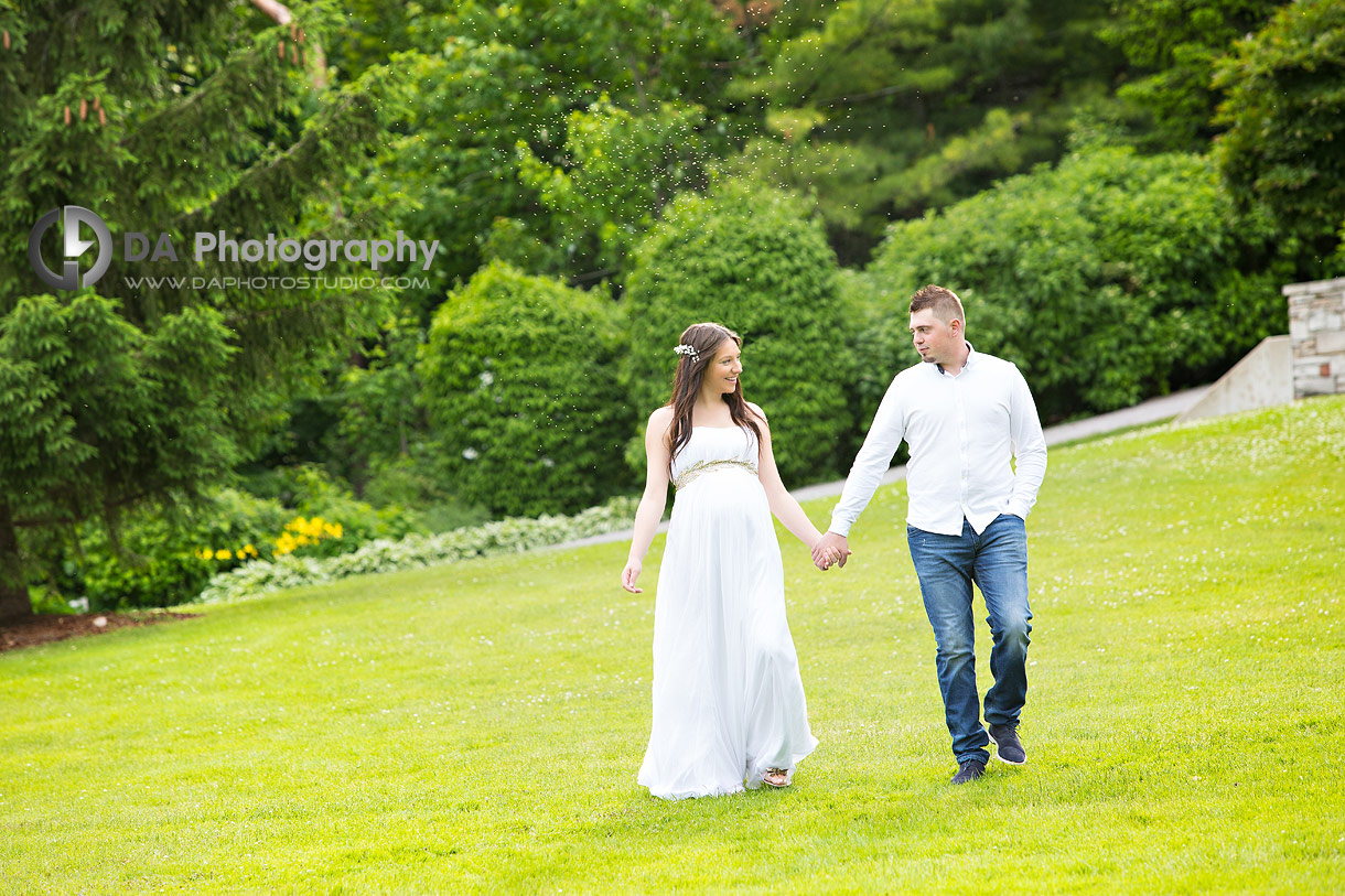 Maternity photographs in summer