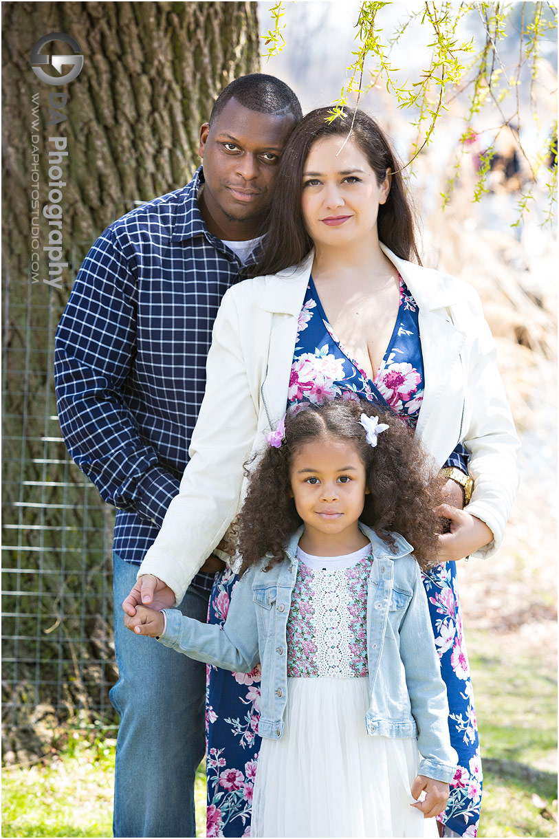 Family pictures by Grenadier Pond in Toronto