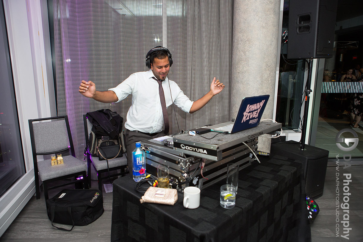 DJ at The Perch in a after party at Hotel X