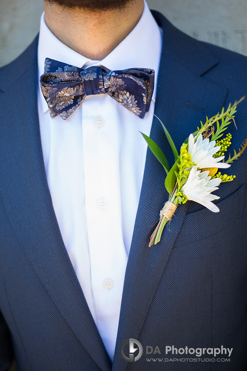 Groom at Auberge du Pommier