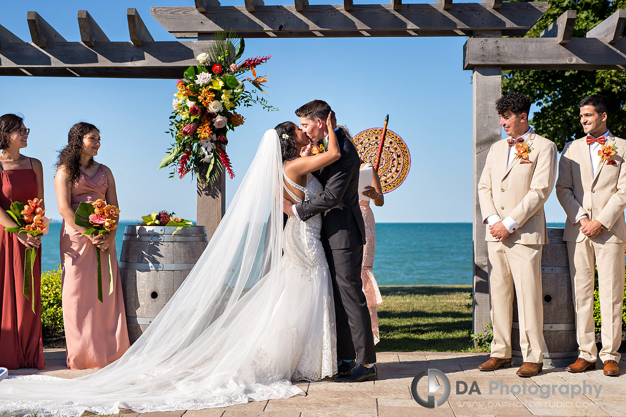 Wedding Photos at Edgewater Manor in Stoney Creek