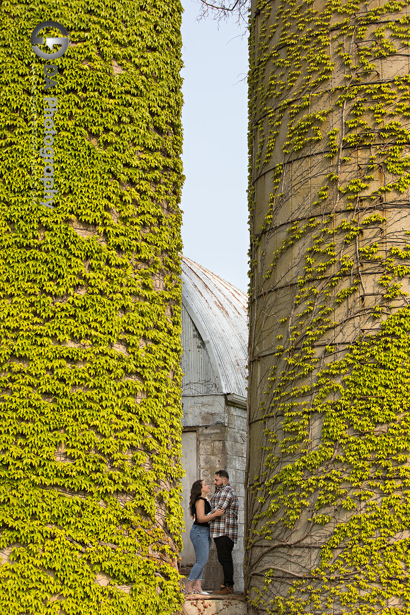 Photos of a couple in between silos in Niagara on the Lake