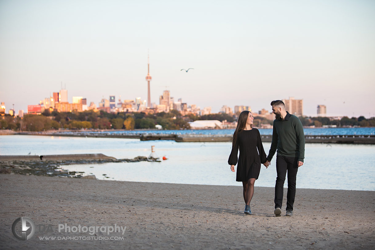  Toronto engagement photographers at Sunnyside Park