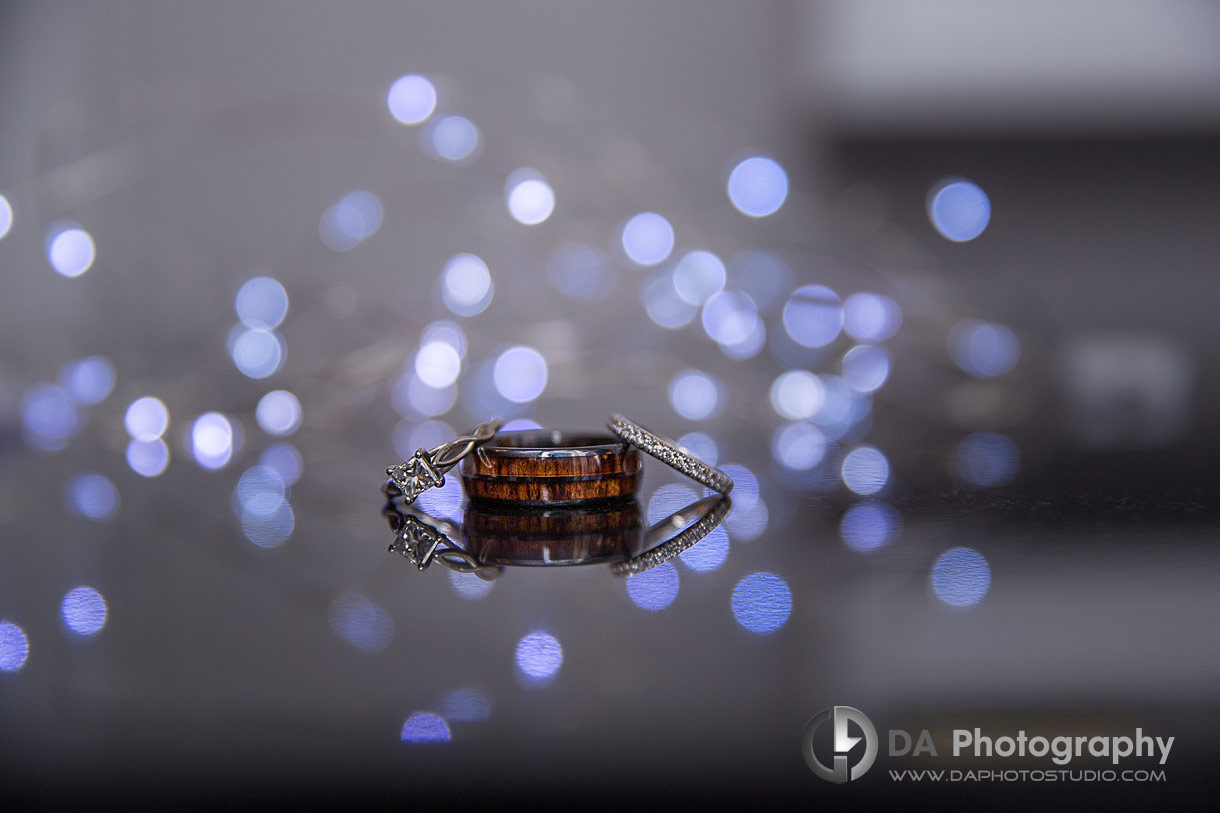 Close up Photo of a wedding rings 